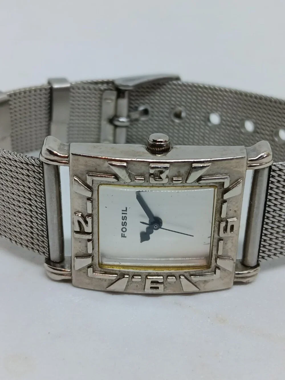 VINTAGE 2000s Fossil f2 EC-8799 Women's 24mm x 36mm Silver Tone Mesh Band Watch